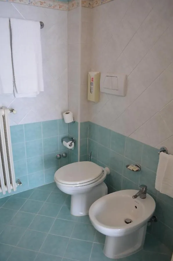 Hotel I Due Gabbiani Citr 9006 Marina dʼMarina dʼAndora 3*,  Ιταλία