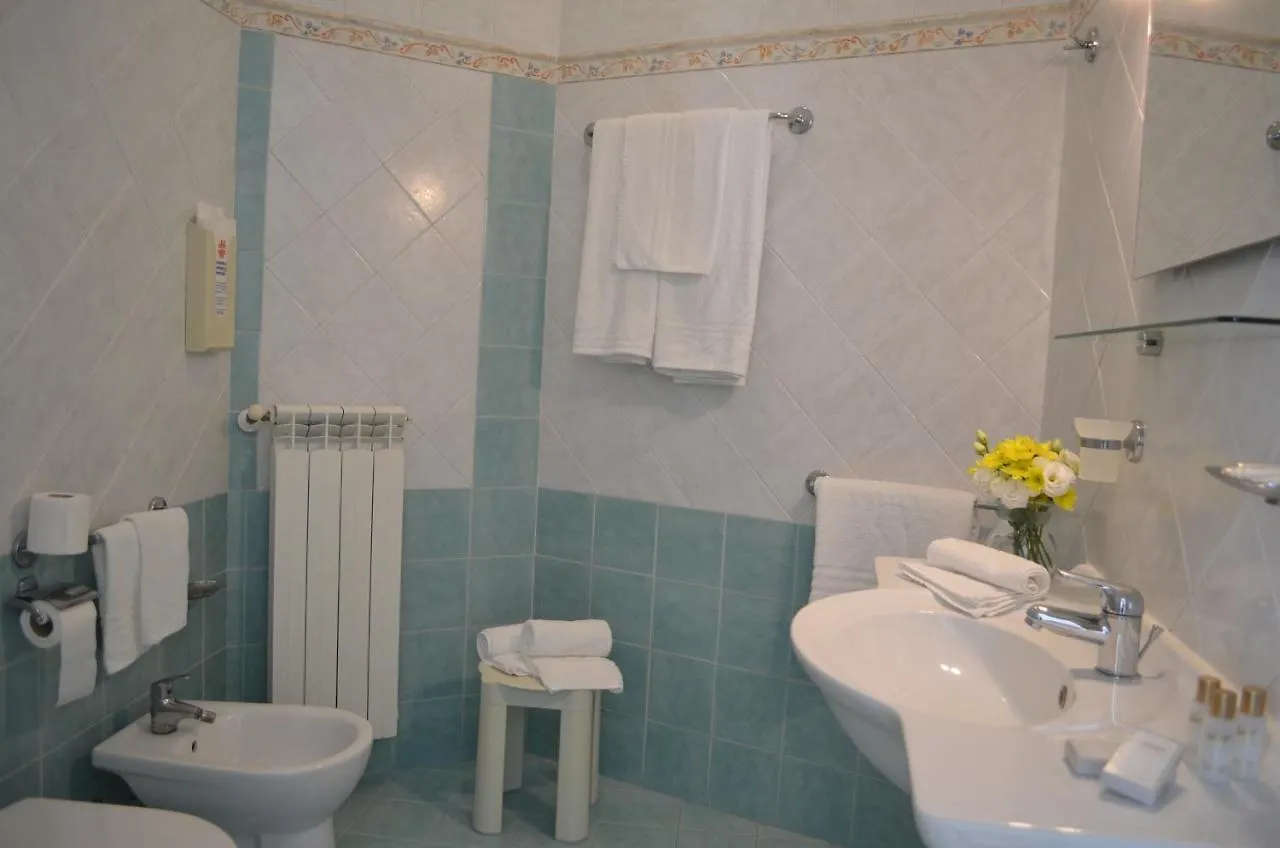 Hotel I Due Gabbiani Citr 9006 Marina dʼMarina dʼAndora